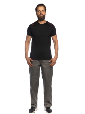 Camiseta com detalhe  / Calça com reforço